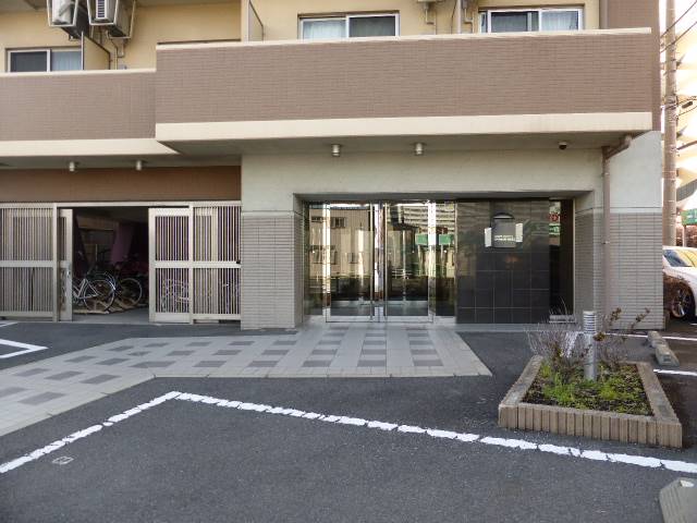 グラン・リーヴェル川崎WEST403号室 エントランス
