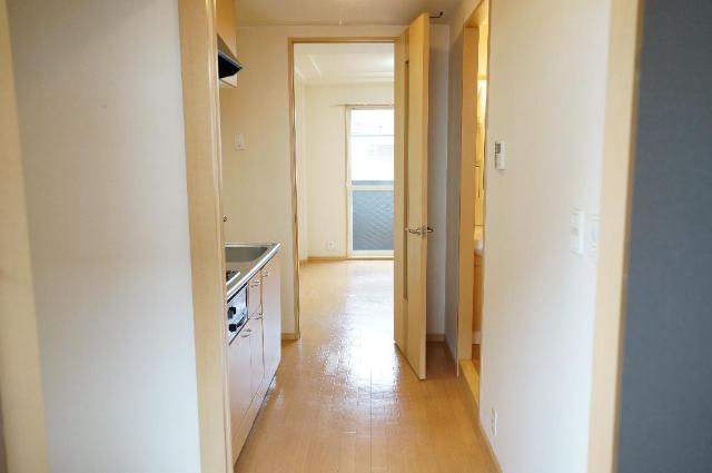 スモールウィン 廊下