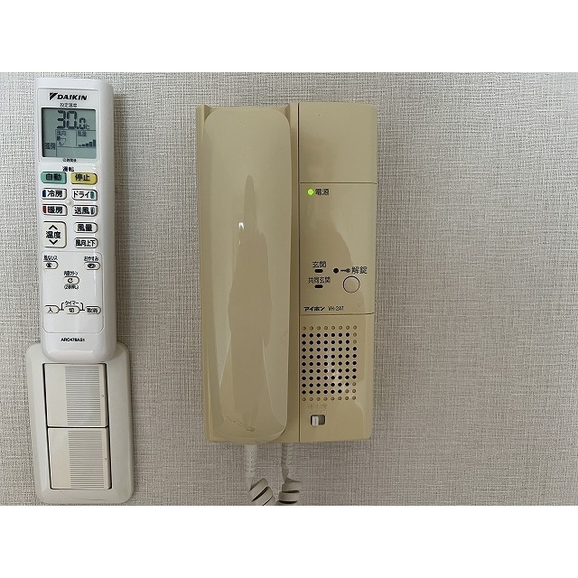 KCプレイス303号室 インターホン