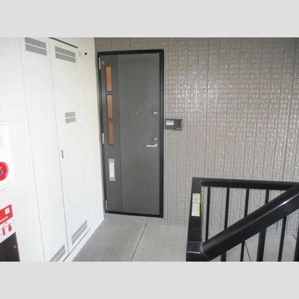 IS・若葉　AB 玄関