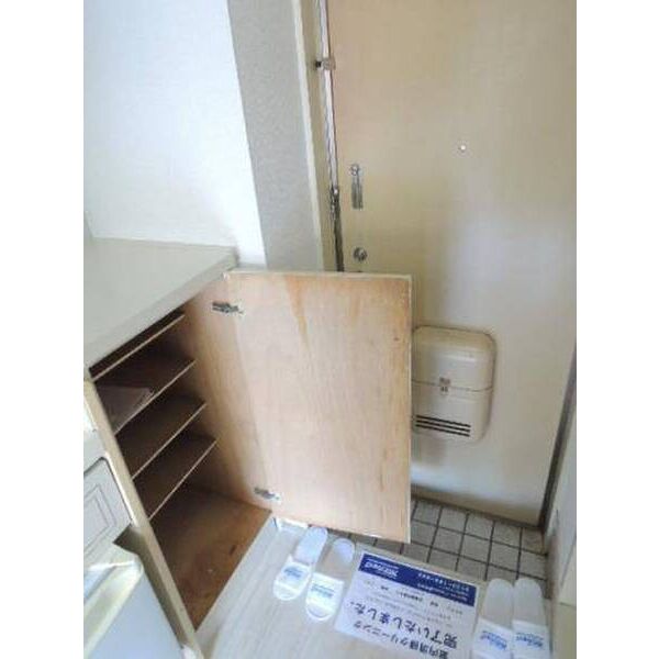 ジュネパレス新松戸第13 玄関