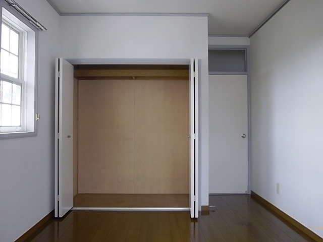 パークヒルズシャンテ　Ｅ棟E-1号室 収納