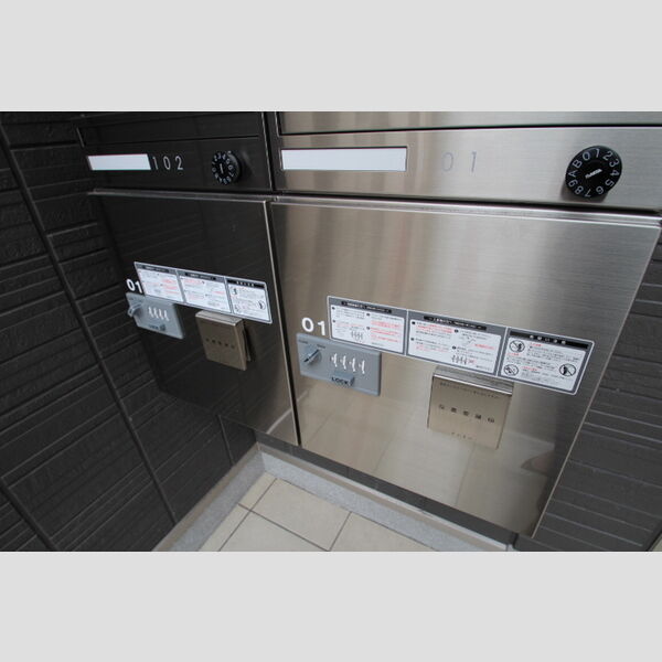 ジュール　ラフィネ 宅配ボックス