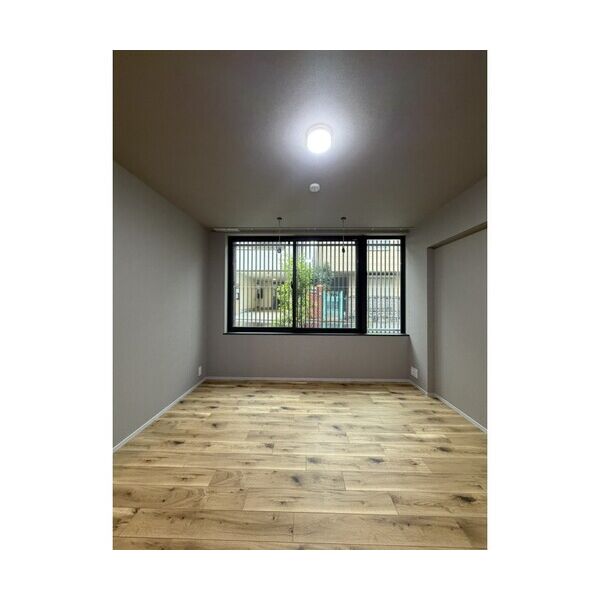 The　Residence　Ichigayadaimachi102号室 リビング