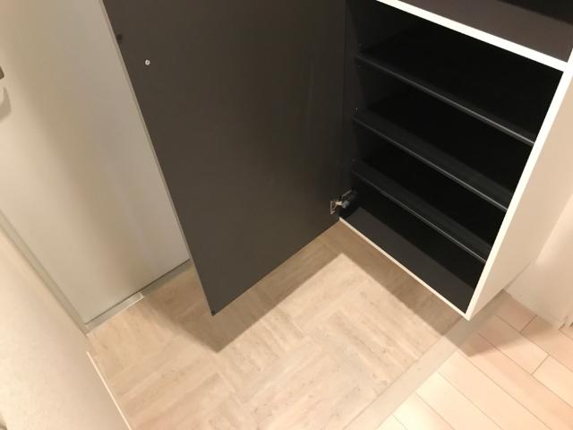 メルヴェール　コリーヌ 玄関