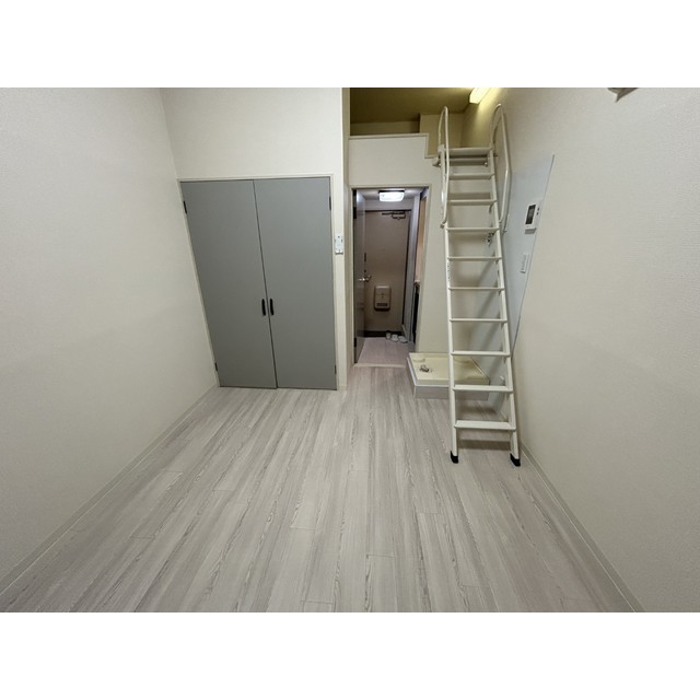 ブルーメアライ36B棟106号室 リビング