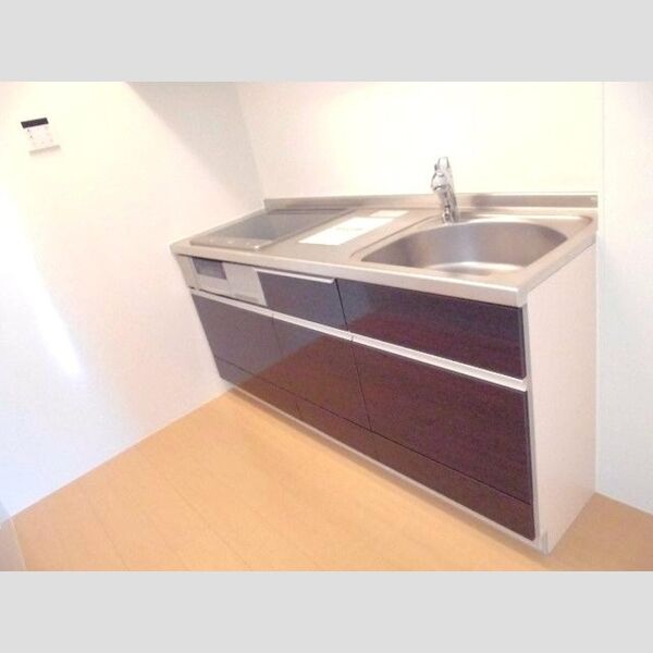 saeria システムキッチン