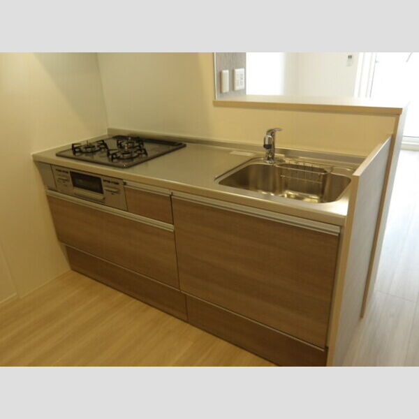 アップルベリーフィールズ301号室 対面式3口ガスコンロ付システムキッチン