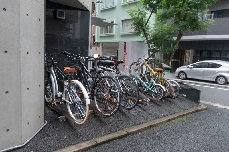 リクレイシア三田 駐輪場