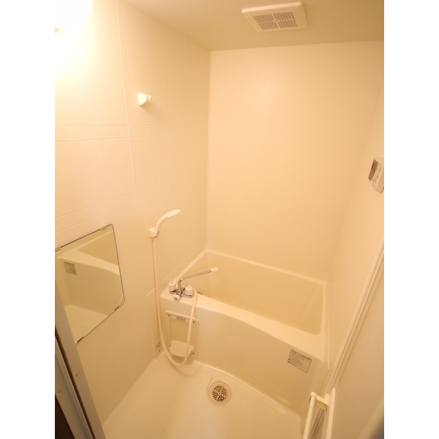 アンプルール フェール リリエンハイムⅡ302号室 お風呂