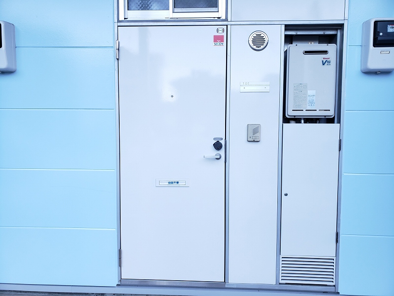 レオパレスフィットニア 外観