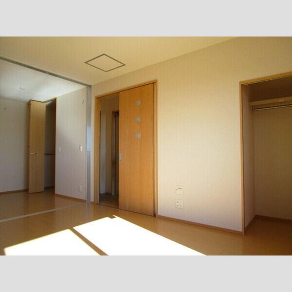 ジュメオス303号室 LDK・洋室