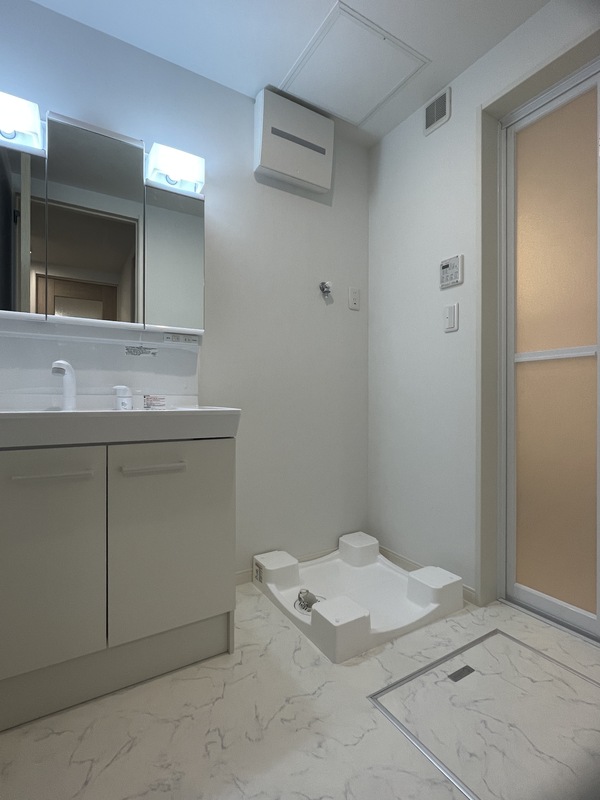 ＳＯＰＨＩＡ方南1階 洗面