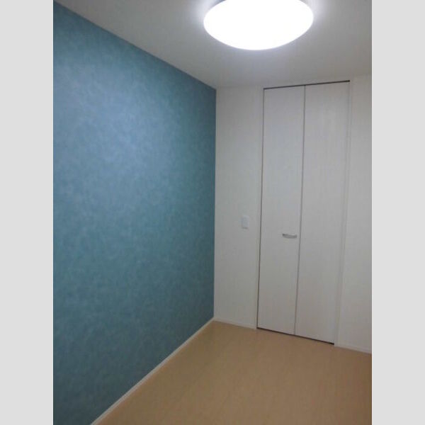 クイーン・ヒルズ302号室 洋室