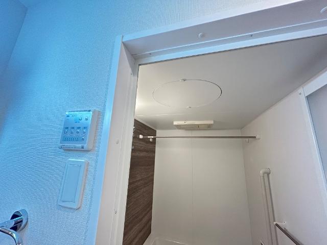 charme・toit（シャルム・トワ）101号室 浴室乾燥機