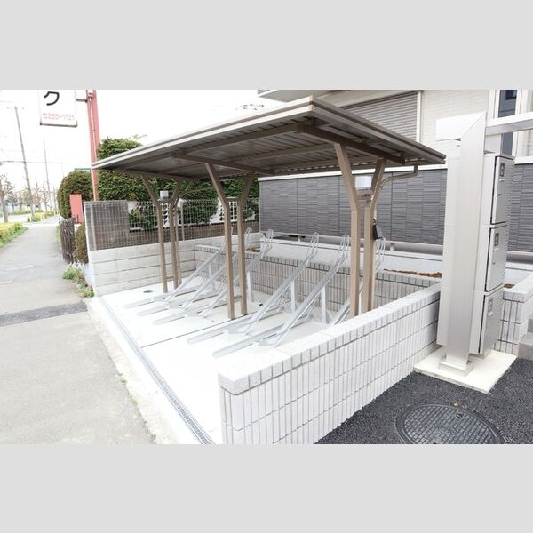 arc-en-ciel105号室 駐輪場