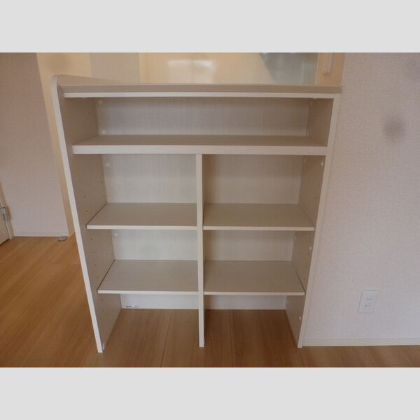 リヴェールⅡ302号室 対面カウンター収納