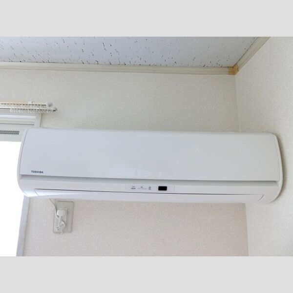 オイカワハイツ105号室 エアコン