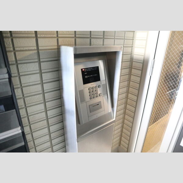 メゾン ド ソレイユ　E303号室 ロビーインターホン