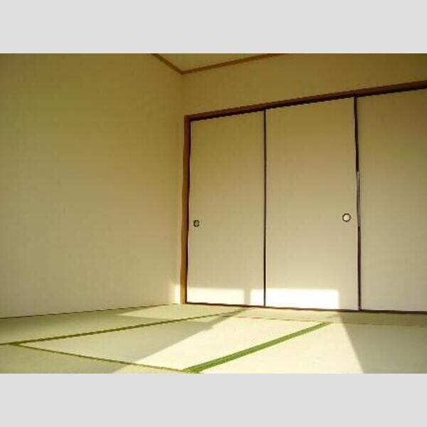 メゾンコルザ　A101号室 和室