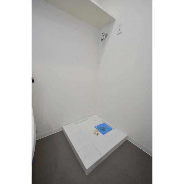 リヴシティ横浜東ベイサイド504号室 洗濯機置場