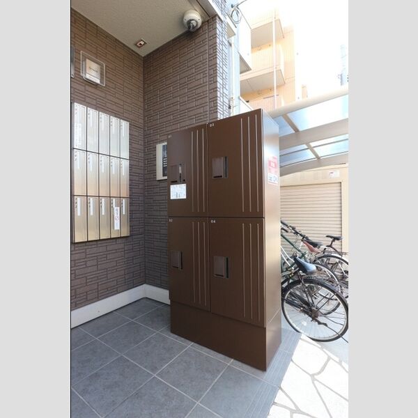 クレア 宅配ボックス