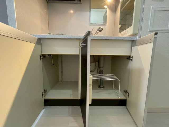 ブランノワール早稲田301号室 収納