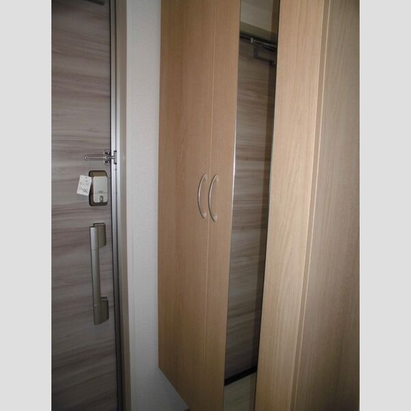 D-Sereno志木柏町201号室 玄関