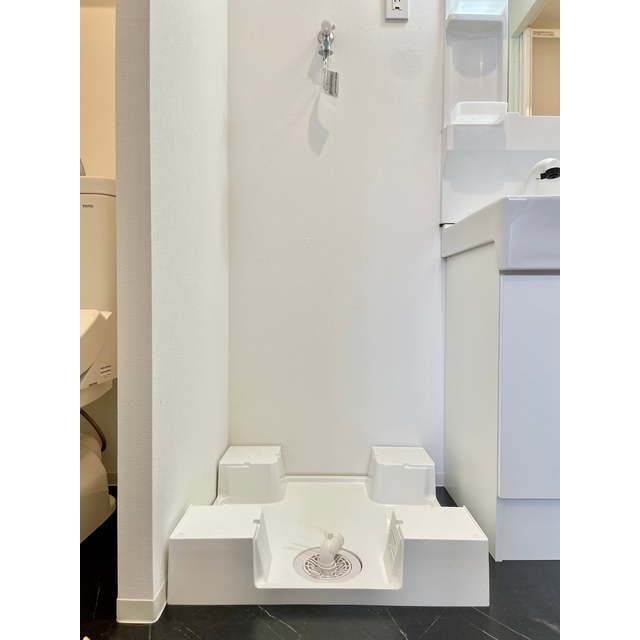 エレーヴ101号室 ☆洗濯機置場