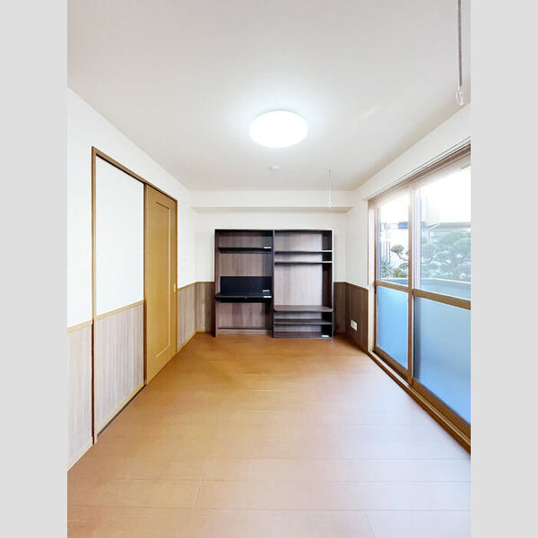 モナリエ中浦和 洋室