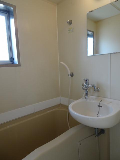 ローズアパート(Q-064)2階 バス