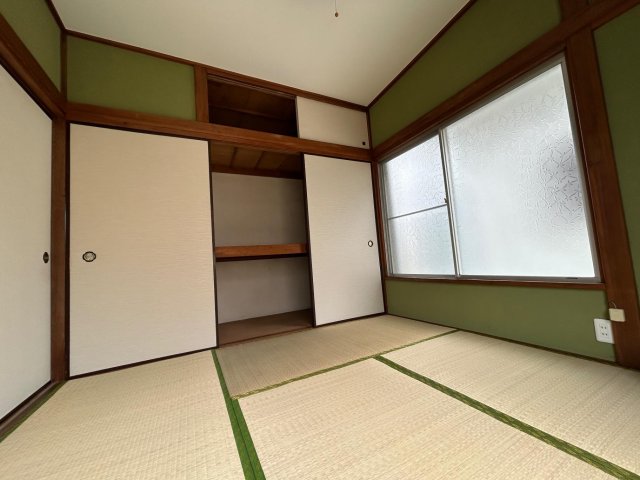 空色のアンソレイユ 押入れ・天袋もあり、たっぷり収納♪部屋を広く使えます♪