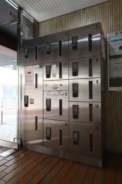 三田富洋ハイツ2階 宅配BOX