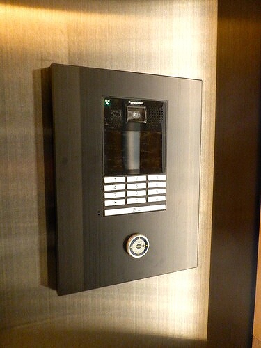 ＲＥＦＲＡＭＥ ５ Ｉｒｉｙａ11階 オートロック　※2022年10月内覧会開催時撮影