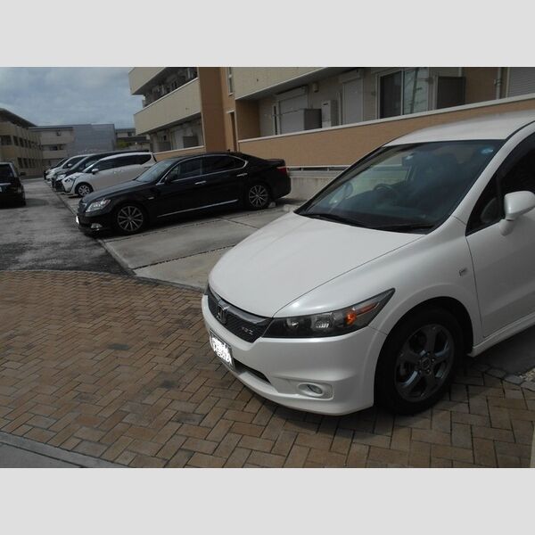 イルソーレ吉川美南　ジャッロ202号室 駐車場