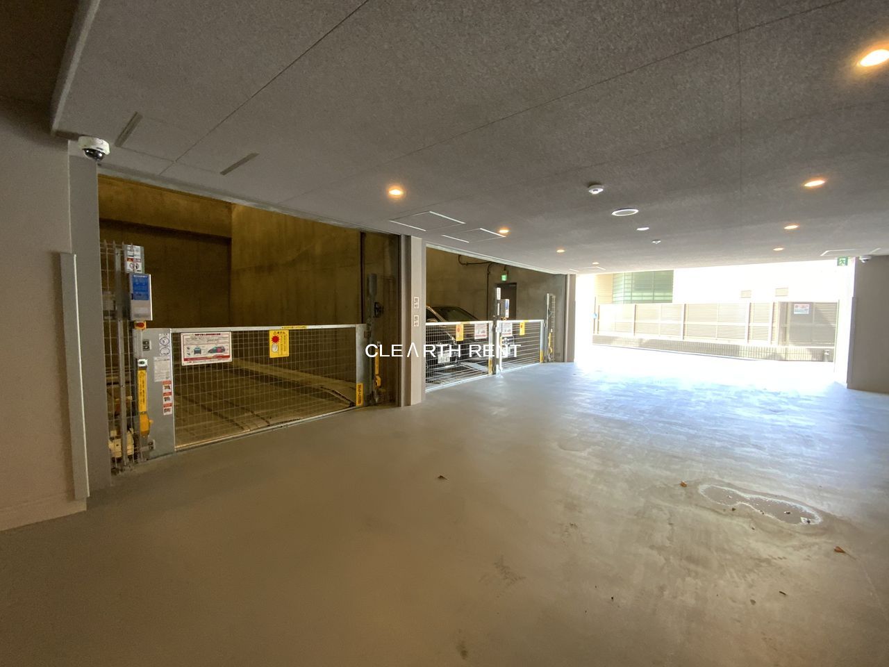 クレヴィア新宿若松町 敷地内駐車場