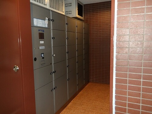 ライオンズマンション千葉グランドタワー16階 宅配BOX　※2025年９月撮影