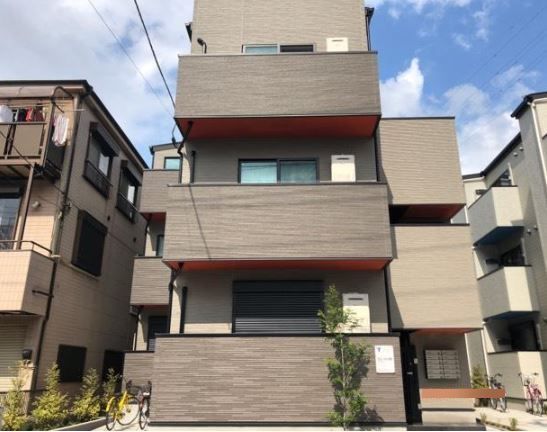 アレーズ六町3階 外観