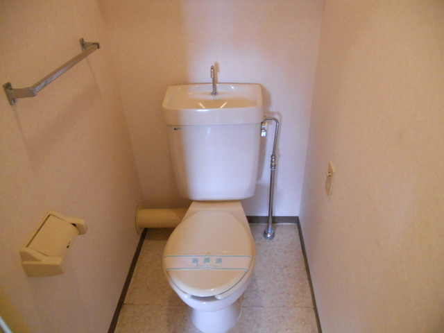 クレサンテーム0205号室 トイレ