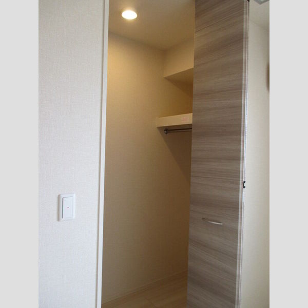 GMコート　A ウォークインクローゼット