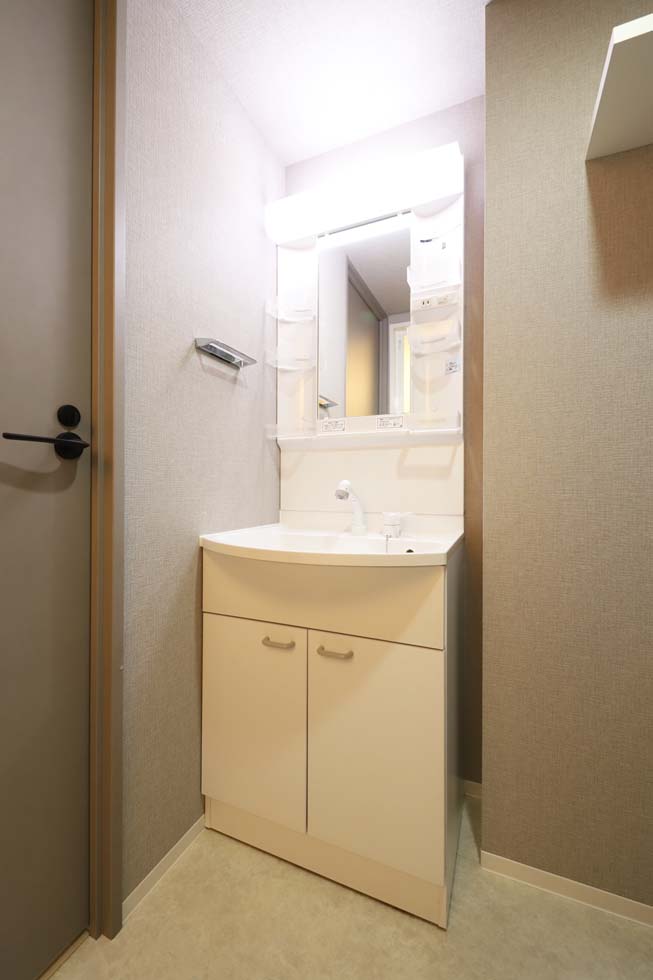 レンティーヴァ綾瀬1階 内観