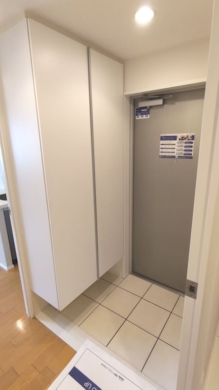 レジディア勝どき 玄関