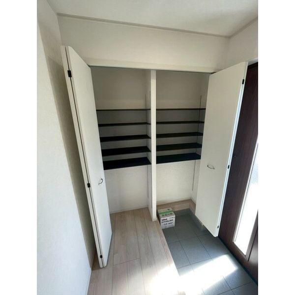 クレイドルガーデンさいたま市西区飯田新田第2　1号棟 収納