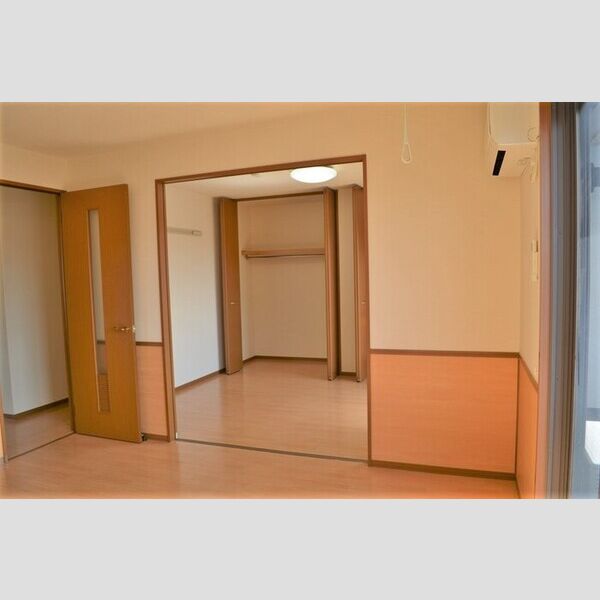 ヴィクトワール　AB リビングダイニング(別角度)