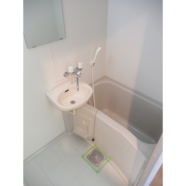 アンプルール フェール 上福岡Ⅱ102号室 お風呂