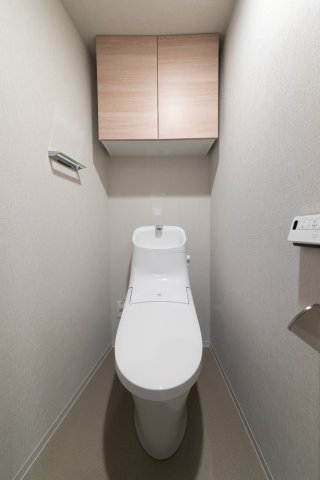 プラウドフラット西早稲田806号室 トイレ