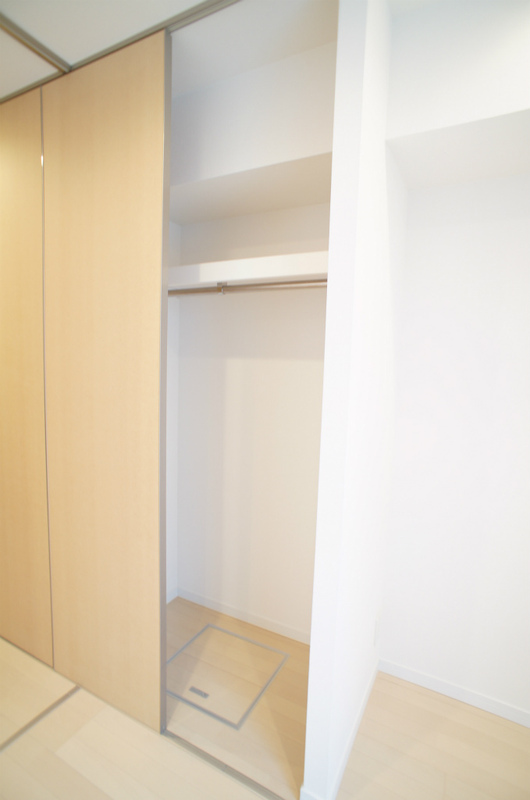 リブリ・OMOTO2階 収納