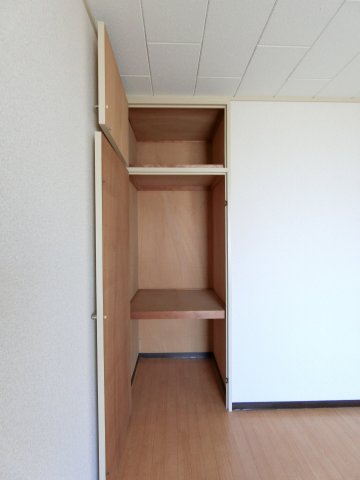 グリーンパーク田園５号 収納