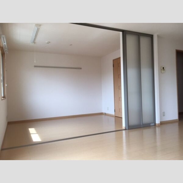 PUREZZA春日部 リビング