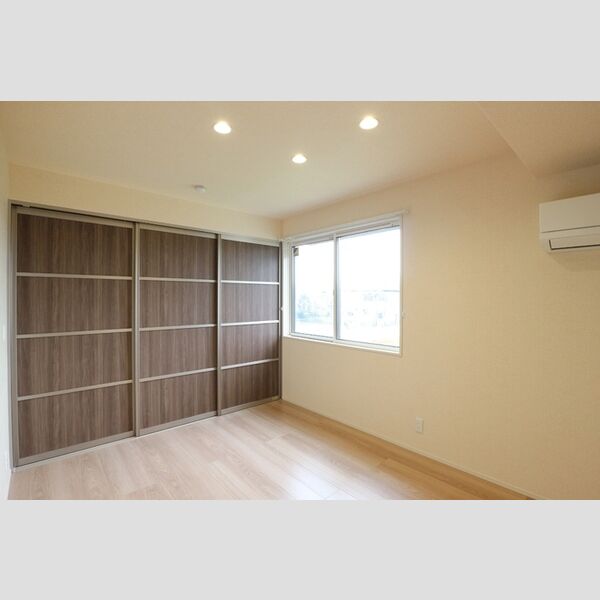 ローテ　ベルク207号室 洋室